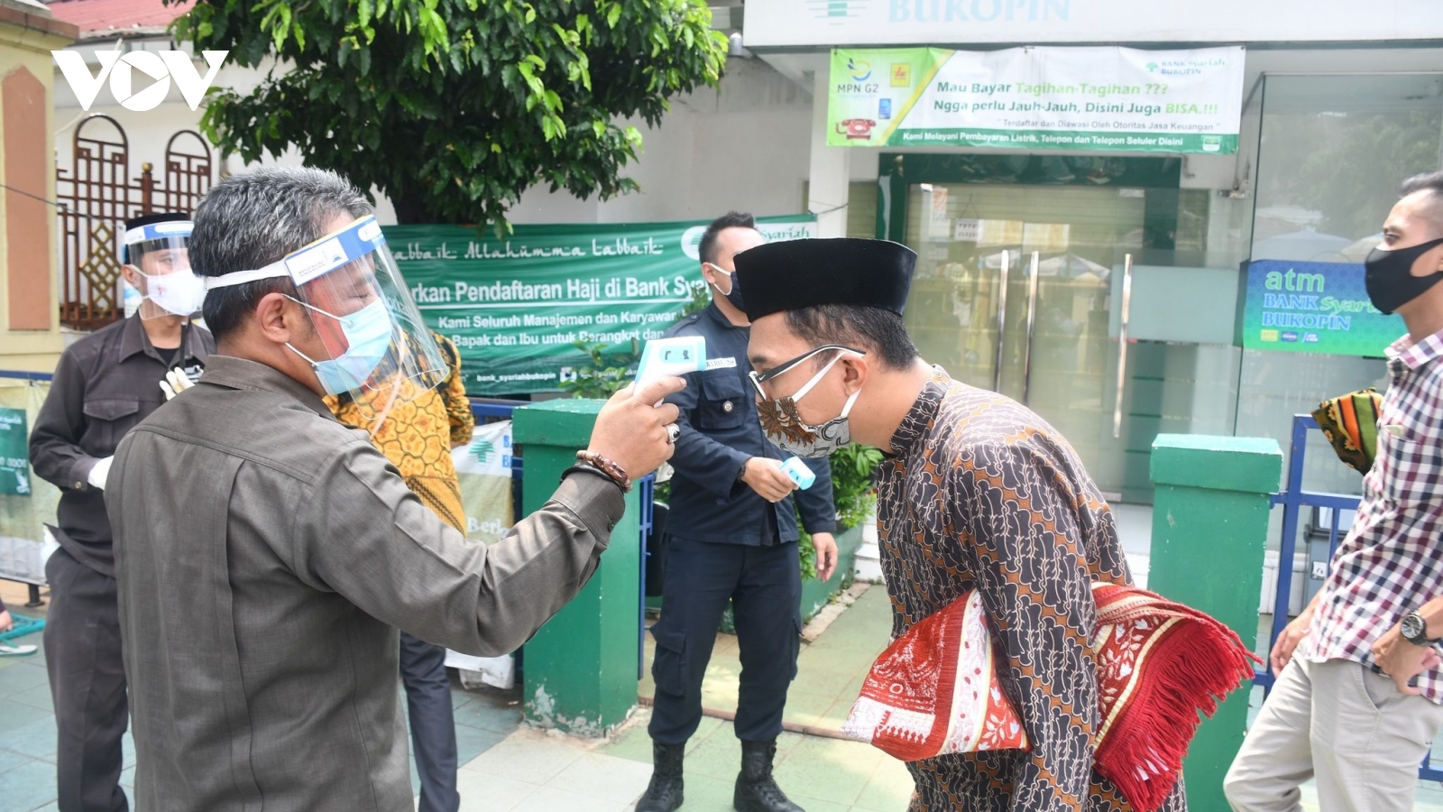 Indonesia lo chống dịch dịp lễ Eid Al-Fitr, Thái Lan có 34 ca Covid-19 tử vong trong ngày